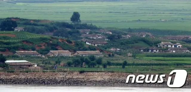 今年上半期の中朝交易は、北朝鮮の新型コロナによる国境封鎖の影響で、昨年上半期に比べ3分の1の水準に減少したと集計された（提供:news1）