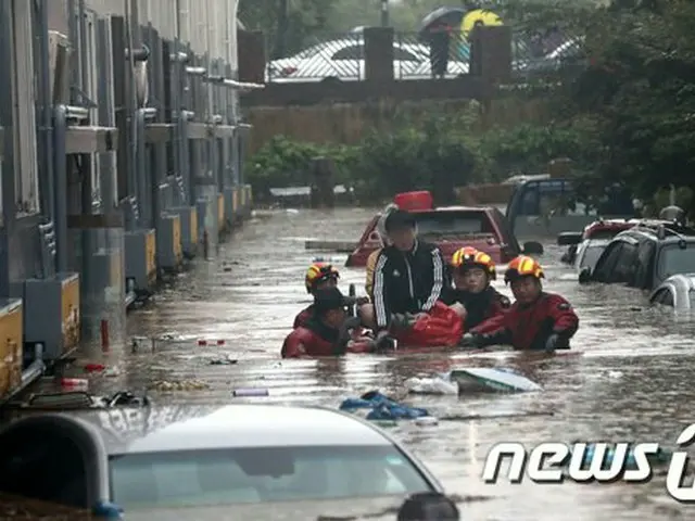 米国メディアは、韓国の豪雨被害を主要ニュースとして伝え、死者と被害状況を具体的に扱った（提供:news1）