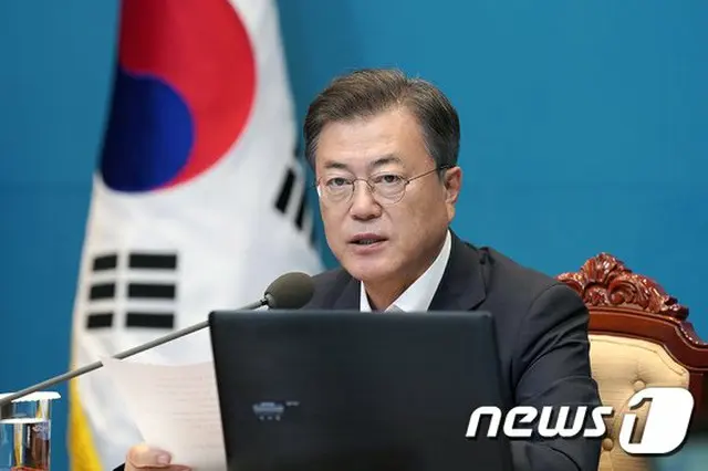 文在寅 韓国大統領は、韓国 中部地方の集中豪雨について「人命被害がこれ以上発生しないよう、政府と自治体は総力を傾けるよう願う」ともとめた（提供:news1）