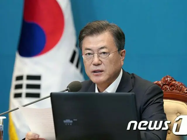 文在寅 韓国大統領は、韓国 中部地方の集中豪雨について「人命被害がこれ以上発生しないよう、政府と自治体は総力を傾けるよう願う」ともとめた（提供:news1）