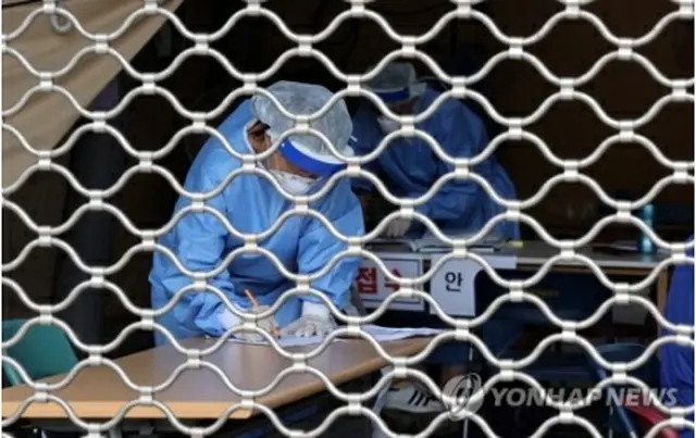 ソウルの竜山保健所に設置された新型コロナウイルス検査のための専用診療所＝（聯合ニュース）