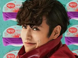俳優のカン・ハヌル、「実際の僕はいつもステイホーム状態、家ではヨガや読書をしている」グラビア公開