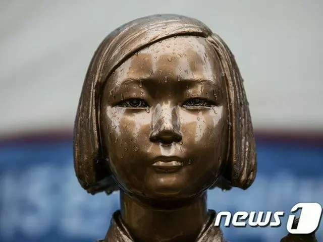 韓国ソウルの旧日本大使館の近くにある少女像（慰安婦像）（提供:news1）