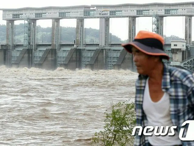 韓国の統一部「北朝鮮の黄江ダム無断放水、避けられない措置と見られる」（提供:news1）