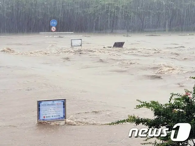2日間降り続いた豪雨、韓国南部で13人死亡、2人行方不明＝韓国（提供:news1）