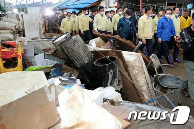 「10日間の豪雨」人命被害 42人・被災者 6976人…施設被害 1万7958件＝韓国（提供:news1）