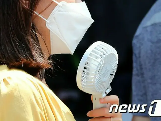 食薬処「マスク供給は円滑」、医療用マスクの生産も34.7%アップ＝韓国（画像:news1）