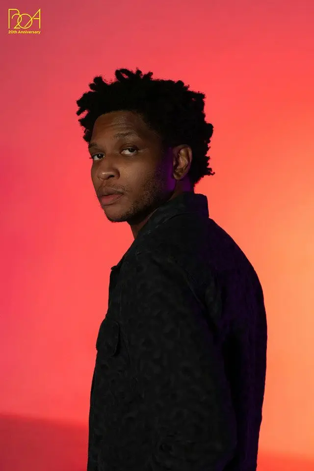 BoAの”熱狂的ファン”Gallant、「Only One」を歌いBoA20周年を祝福（画像:news1）