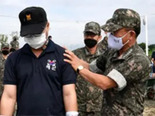 韓国の海軍・空軍総長、水害復旧現場を訪問し激励
