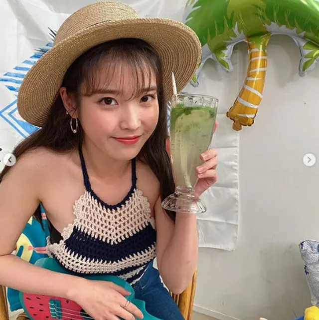 IU、SNSで世の中の“かわいい”を凝縮したはつらつとした魅力を発散「ステイホームバカンス」（提供:OSEN）