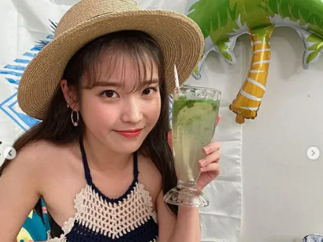 IU、SNSで世の中の“かわいい”を凝縮したはつらつとした魅力を発散「ステイホームバカンス」（提供:OSEN）