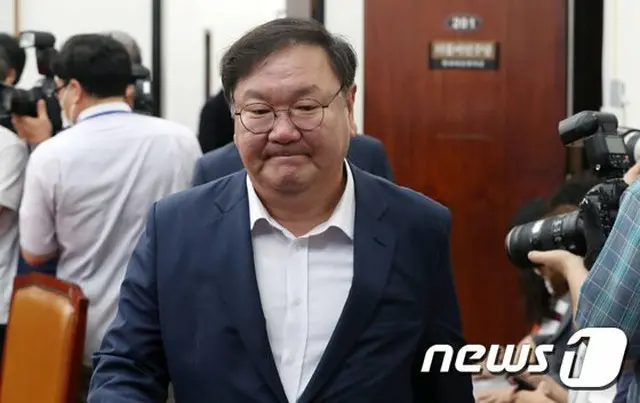 韓国与党“共に民主党”のキム・テニョン院内代表が政策会議に参席している（提供:news1）