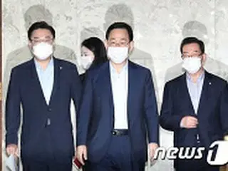 統合党、過去と決別…‘場外闘争’を捨てて‘改革・民生支援’を始動＝韓国