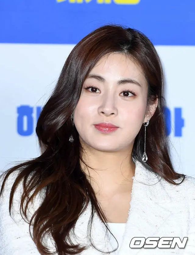 結婚発表の女優カン・ソラ、新郎は30代後半の韓方医？事務所側「私生活なので確認不可」（提供:OSEN）