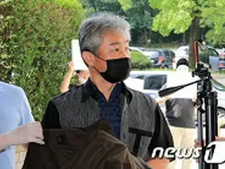 文大統領に靴を投げつけた男性、今度は警察官への暴行容疑でまた拘束＝韓国