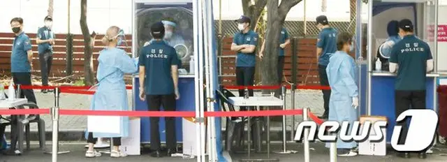 ソウルの考試院で生活する息子から母、娘へコロナ感染＝韓国（提供:news1）