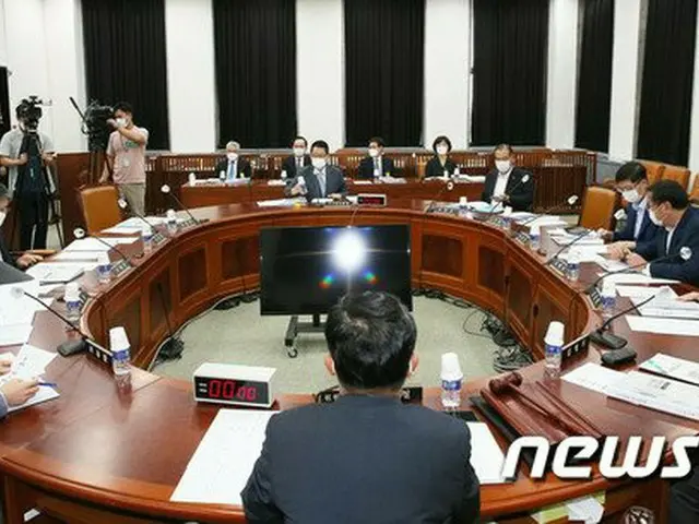 20日、韓国国会で開かれた情報委員会総会（提供:news1）
