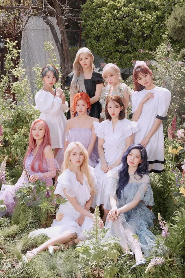 【公式】「TWICE」、「MORE ＆ MORE」の英語バージョンをリリース…「世界の“ONCE”のためのプレゼント」（提供:OSEN）
