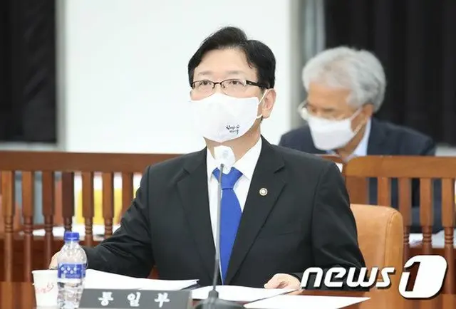 韓国統一部、北朝鮮と砂糖-酒の物々交換白紙化…国会情報委員会報告（提供:news1）