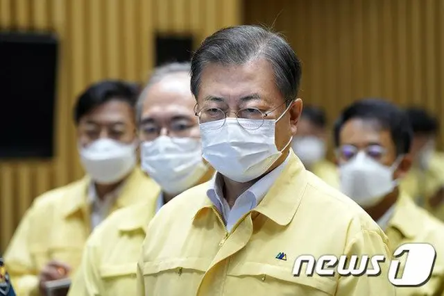 韓国の文在寅 大統領は「今の段階で防げなければ、防疫レベルを3段階へ引き上げざるを得ない」と語った（提供:news1）