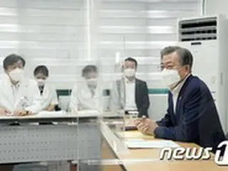 文大統領、防疫レベル”3段階引き上げ”は「2段階の効果をみて慎重に判断」＝韓国