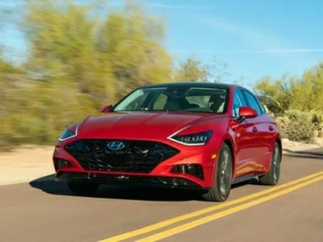 現代自動車の中型セダン「ソナタ」2020年型（同社の米国販売会社提供）＝（聯合ニュース）≪転載・転用禁止≫