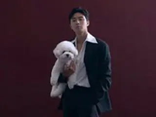 俳優パク・ソジュン、愛犬シンバとの家族写真を公開…“愛情＆クールさ＆世界観”すべてが満点