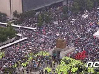 貸切バスの運転手ら「開天節の保守団体による光化門集会の運行を拒否」＝韓国