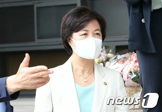 息子の軍服務における特別待遇問題で、渦中の秋美愛 韓国法相（画像提供:wowkorea）