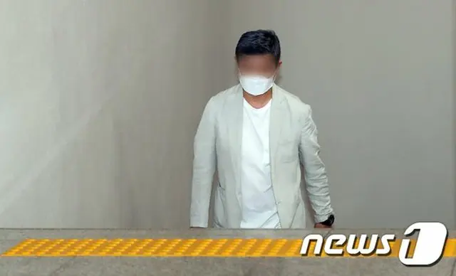 学校法人熊東（ウンドン）学院の採用不正と虚偽訴訟などの容疑で裁判にかけられたチョ・グク前法務部（法務省）長官の弟チョ某氏が一審で実刑を言い渡され、法廷拘束された。（画像提供:wowkorea）