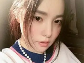 SOL（BIGBANG）と結婚約2年半の女優ミン・ヒョリン、妻になっても輝く清純な美しさを発散