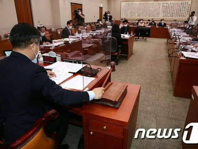 国会法制司法委員会、‘自家隔離アプリ’で自家隔離者の位置情報収集を法制化＝韓国（画像提供:wowkorea）