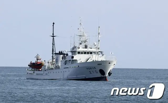 韓国北西部の北方限界線（NLL）近くの海上で行方不明となった韓国漁業指導員が乗っていた漁業指導船（画像提供:wowkorea）