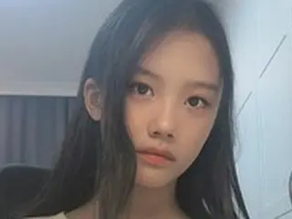 イ・ドングクサッカー選手の娘ジェシちゃん、母親も驚く清純美..モデル体型にアイドルのビジュアルが話題