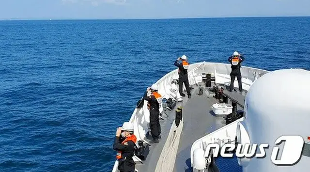 韓国海洋警察が行方不明となった公務員を捜索している（画像提供:wowkorea）