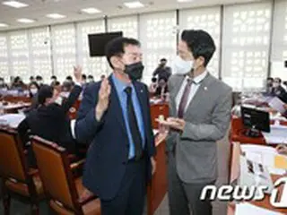 「この渦中に?!　」…韓国与党が「“終戦宣言”・北への“個別観光”決議案を上程」