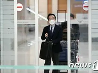 「北朝鮮の非核化進展の話を交わした」＝4日間の訪米日程を終えて帰国したイ・ドフン氏