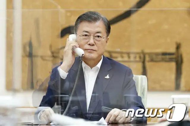 文在寅大統領「兪明希WTO事務総長候補の支持要請」に対し、メルケル首相「適任者だ」（画像提供:wowkorea）