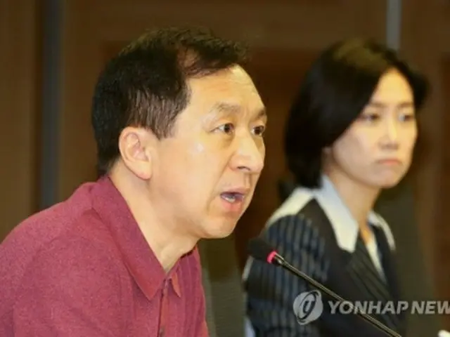 金起ヒョン氏（手前・資料写真）＝（聯合ニュース）