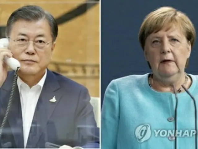 文大統領（左）とメルケル首相（大統領府提供、EPA資料写真）＝（聯合ニュース）≪転載・転用禁止≫
