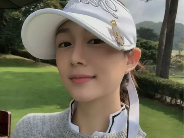 女優イ・ダイン、母で女優のキョン・ミリとチュソク（秋夕）連休のラウンディング「小言聞くのに耳が痛いです」（画像提供:wowkorea）