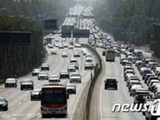 秋夕終わり、日常に戻る前に「連休最後は外出より休息を」＝韓国