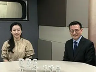 韓国伝統管楽器奏者“テグミ姉さん”キム・ジヒョン、美しい演奏で月も人の心もさらに輝かせる