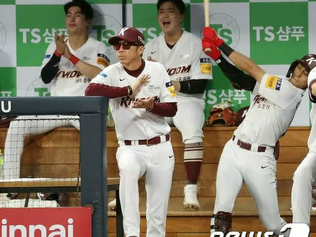＜韓国プロ野球＞キウム・ヒーローズのソン・ヒョク監督、電撃辞任…監督代行はキム・チャンヒョンコーチ（画像提供:wowkorea）