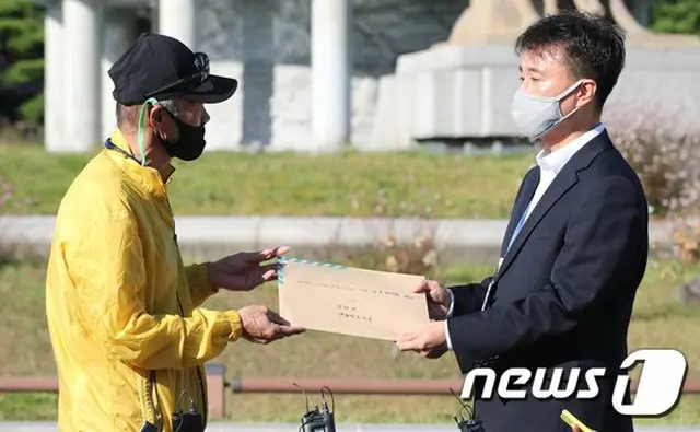 北による韓国公務員射殺事件、実兄が大統領府に手紙伝達「高校生の甥の手紙、歪曲しないで」（画像提供:wowkorea）