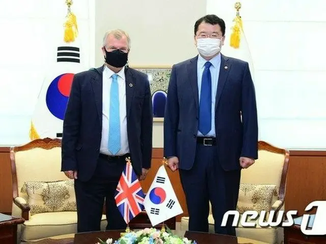 崔鐘建外務次官、在韓英国大使と会談を行い、英韓関係の発展について議論＝韓国（画像提供:wowkorea）