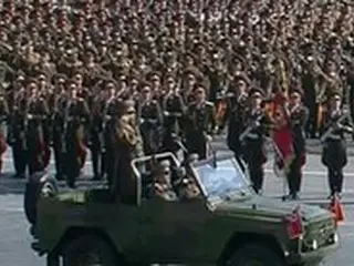 北朝鮮、異例の「夜明け」パレード…大統領府の「平和ムード」に歩調を合わせたか