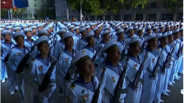 朝鮮労働党創建７５周年の軍事パレード（朝鮮中央テレビから）＝（聯合ニュース）≪転載・転用禁止≫