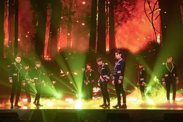 「SF9」が10日、NAVER V LIVEを通じて、オンライン深夜コンサート「NOOB CON - SF9」を生配信した。（画像提供:wowkorea）