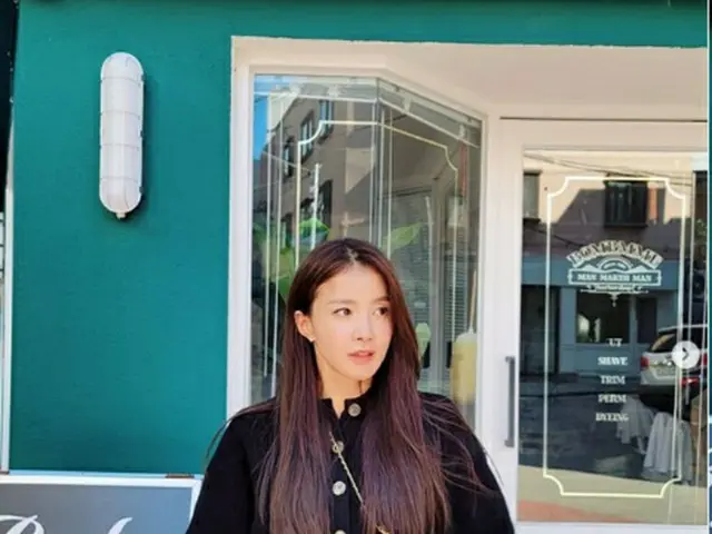女優イ・シヨン、人妻に見えない童顔な美貌を披露（画像提供:wowkorea）